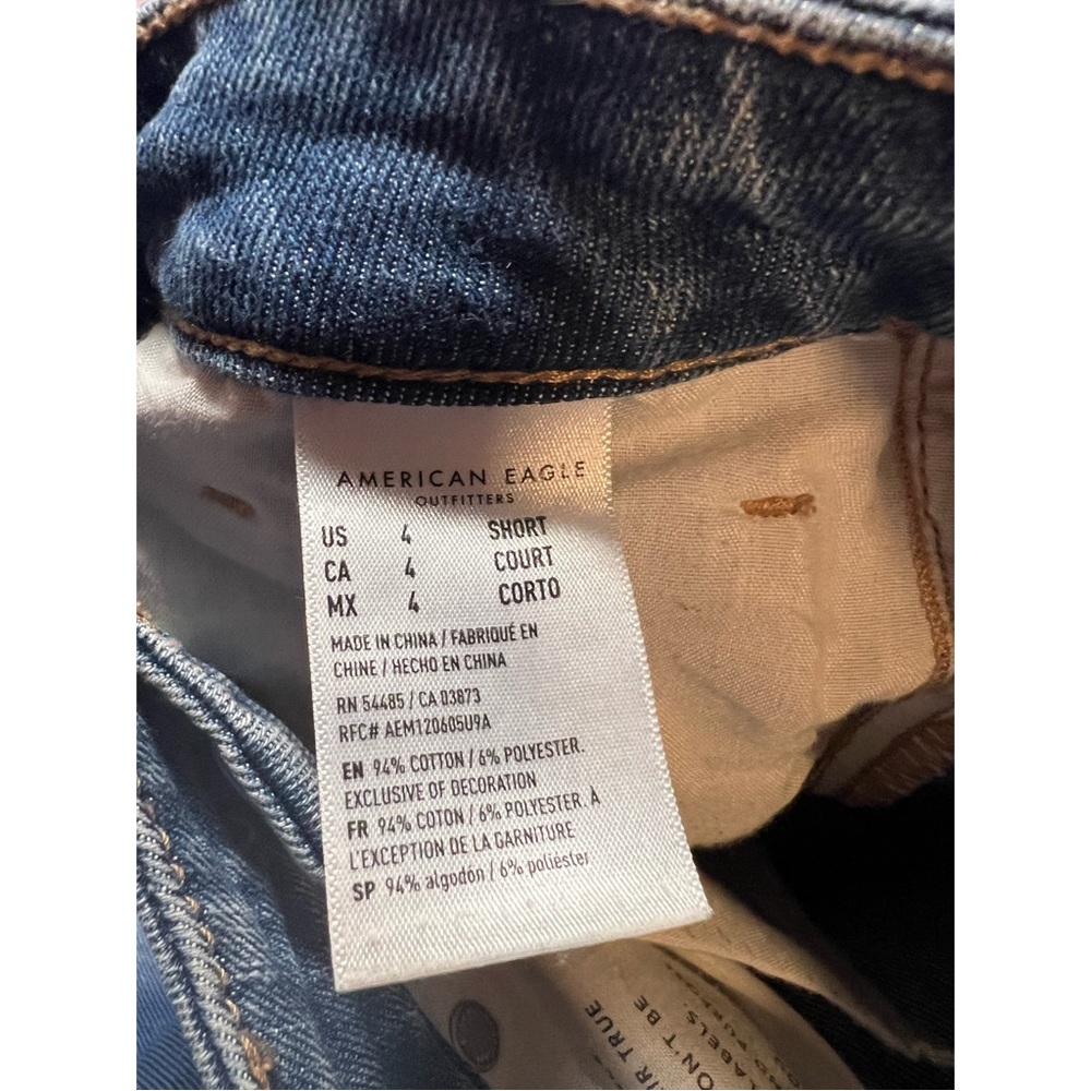 AE Ripped Mom Jean 👖 - Picture 13 of 13